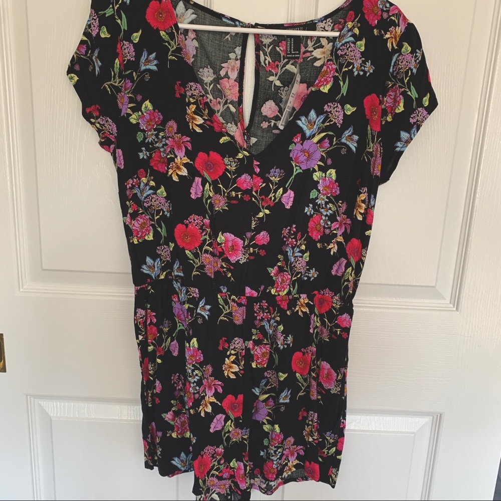 NWT Forever 21 Floral Romper